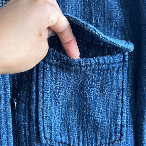 Madewell long Button down sleeve jacket shirt. - Picture 4 of 7